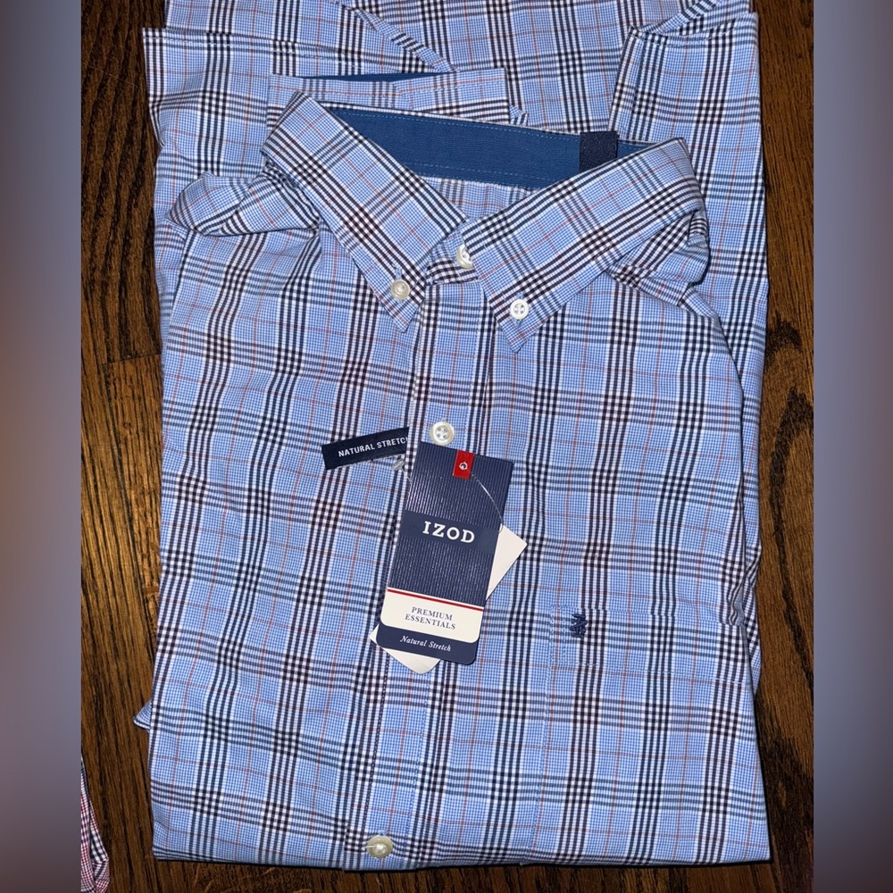 Izod Men's Light Blue and Black Plaid Shirt